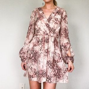 Ark & Co Pink Snakeskin Long Sleeve Dress